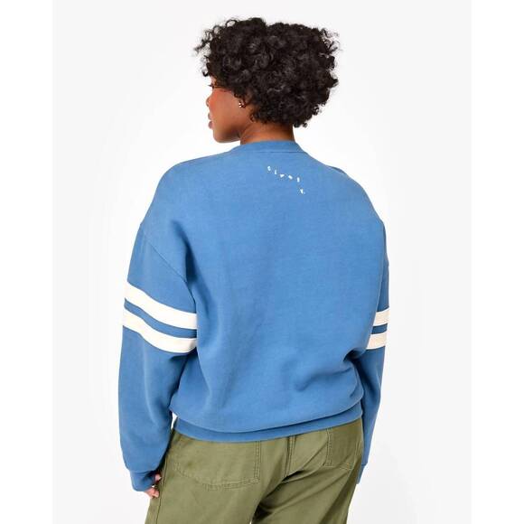 NEW CLARE V. oversized varsity sweatshirt in desert blue - Picture 5 of 5